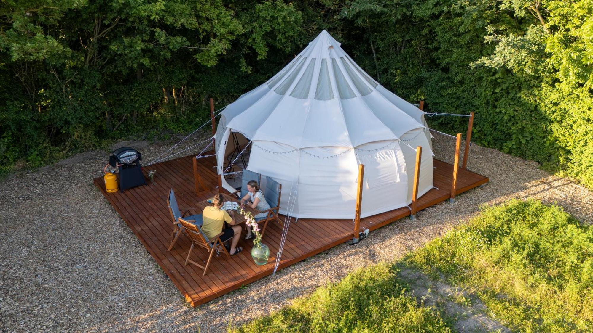 Отель Holmegaard Vin Og Glamping Dannemare Экстерьер фото