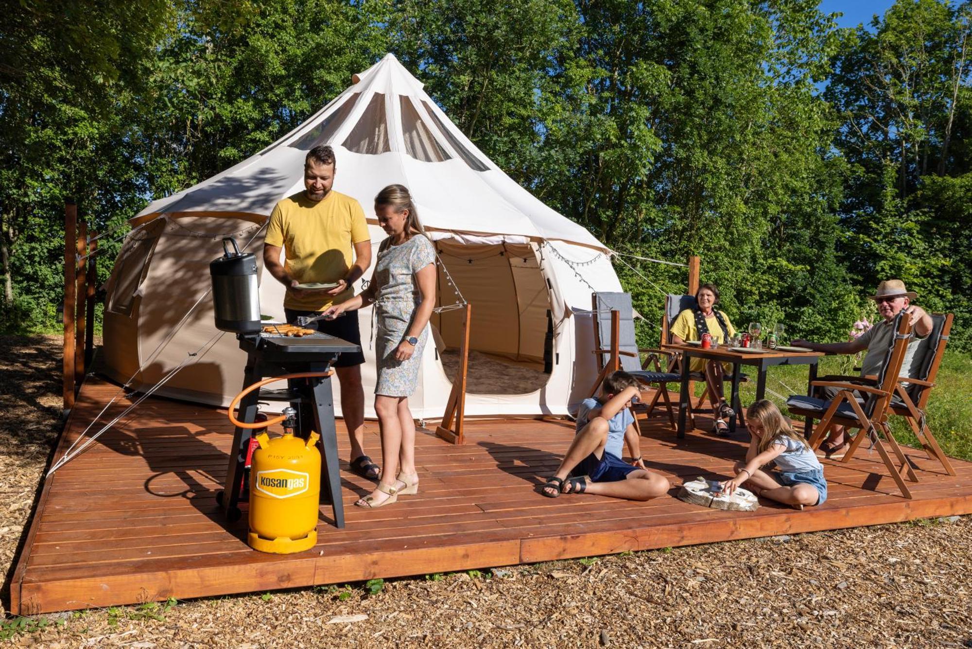 Отель Holmegaard Vin Og Glamping Dannemare Экстерьер фото