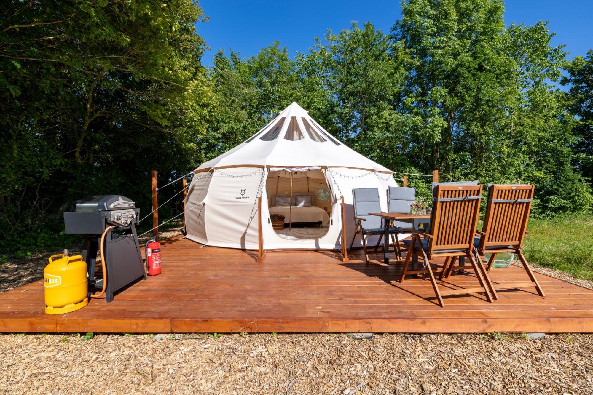 Отель Holmegaard Vin Og Glamping Dannemare Экстерьер фото