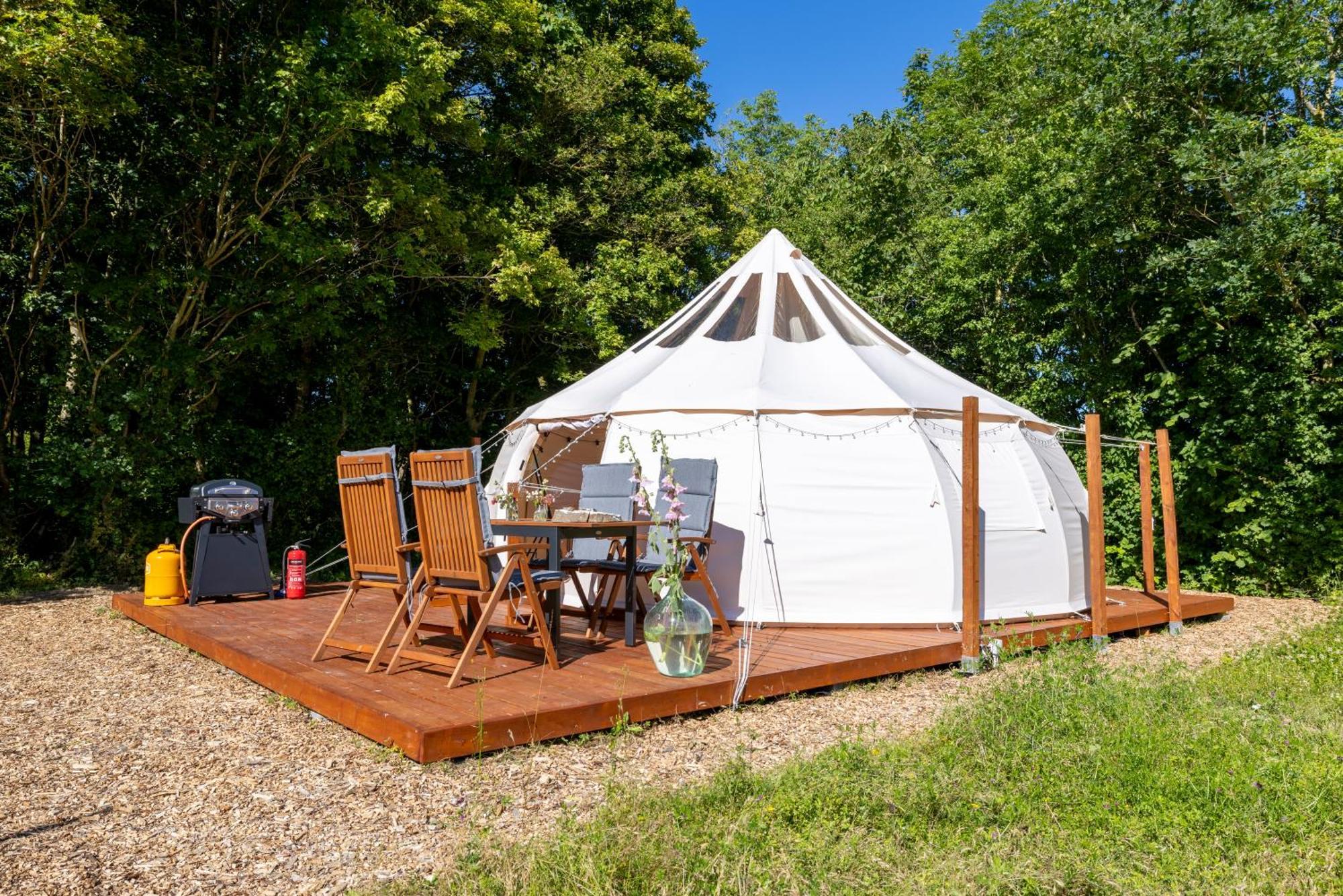 Отель Holmegaard Vin Og Glamping Dannemare Экстерьер фото