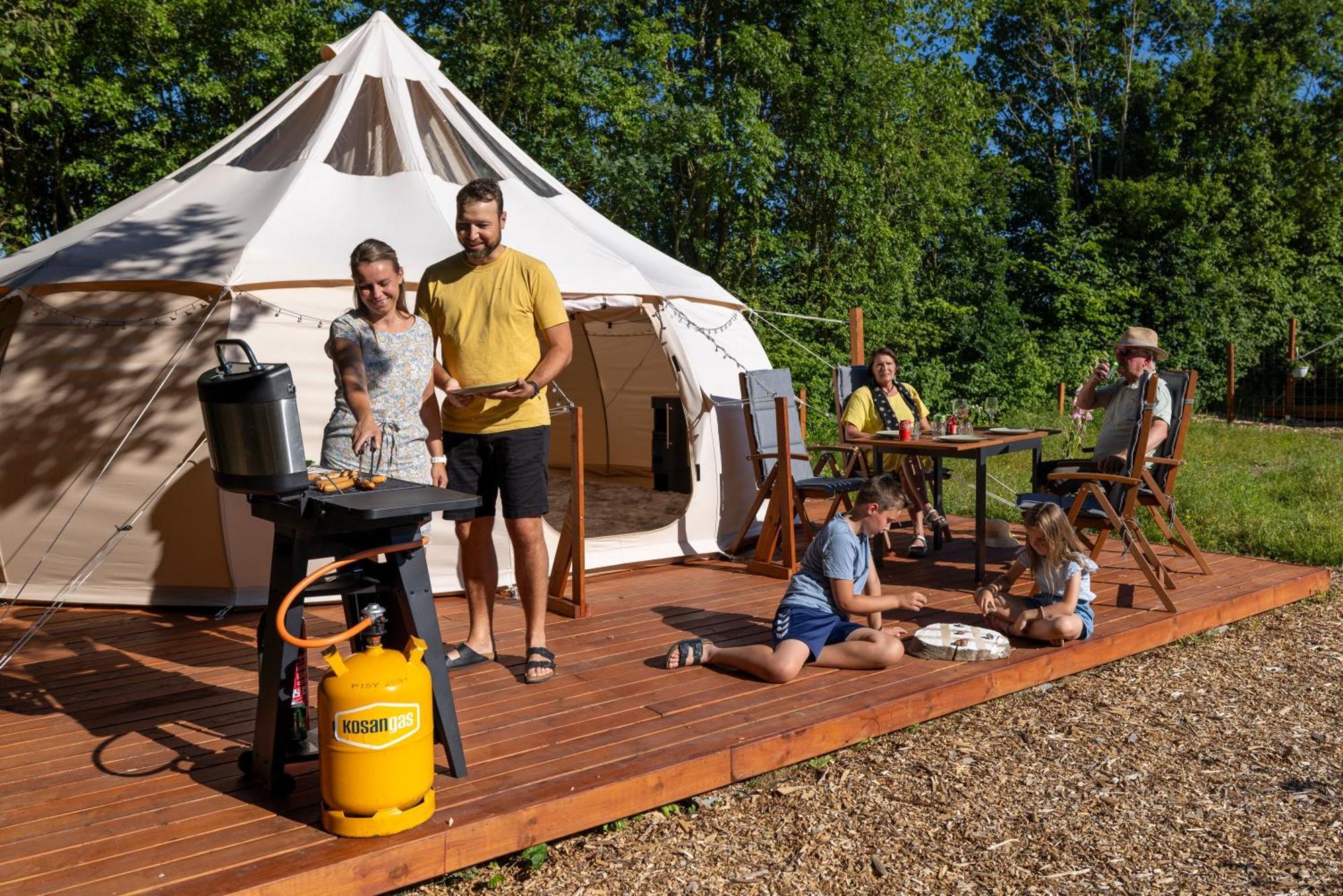 Отель Holmegaard Vin Og Glamping Dannemare Экстерьер фото